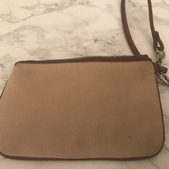Coach Wristlet - Picture 4 of 6